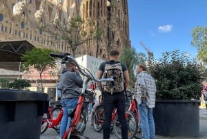 Barcelona by Bike: Top Sights, Tapas & Local Insights