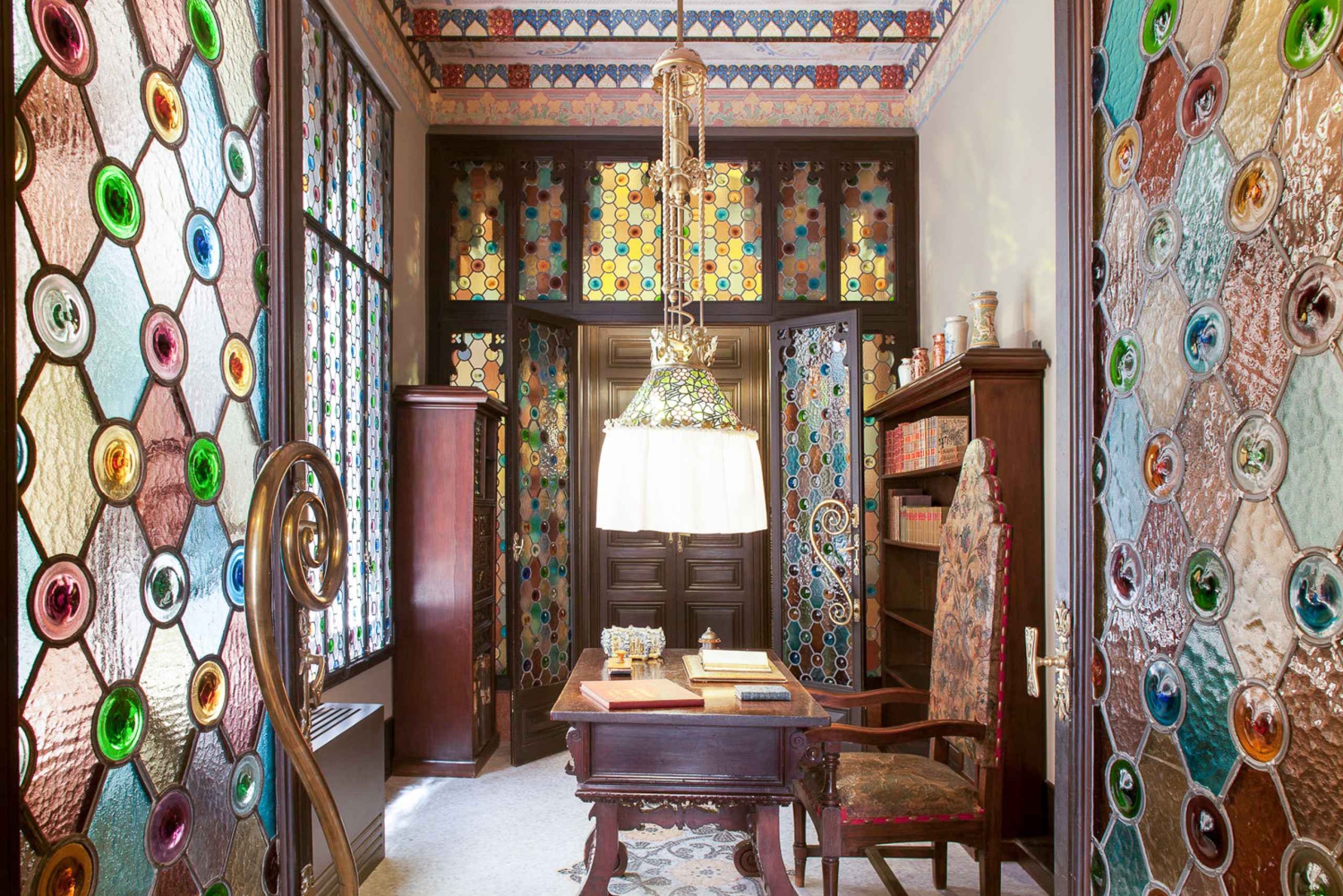 Барселона: Экскурсия по Casa Amatller с шоколадным подарком