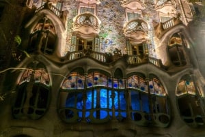 Barcelona: Casa Batlló 'A Winter Night' Experience