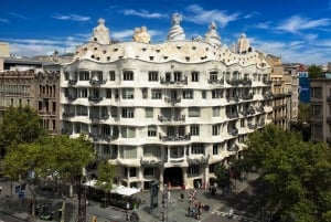 Barcelona: Casa Batlló, Casa Milà & Casa Vicens Opastettu kierros.