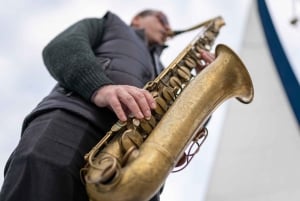 Barcelona: Catamaran Cruise with Live Jazz Music