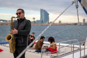Barcelona: Crucero en catamarán con música de jazz en directo opcional