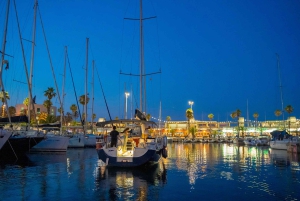 Barcelona: Cena Romántica i noc w camarote en velero