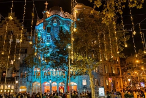 Barcelona: passeio de autocarro aberto com luzes de Natal