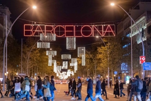 Barcelona: passeio de autocarro aberto com luzes de Natal
