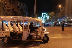 Barcelona: Christmas Lights Tour by Private Eco Tuk Tuk