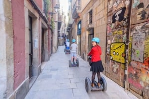 Barcellona: Tour guidato in Segway della città e del mare