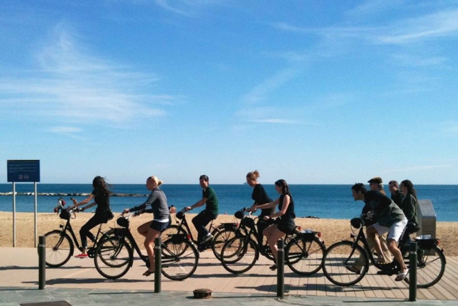 Barcelona: Cykeltur med stadens höjdpunkter