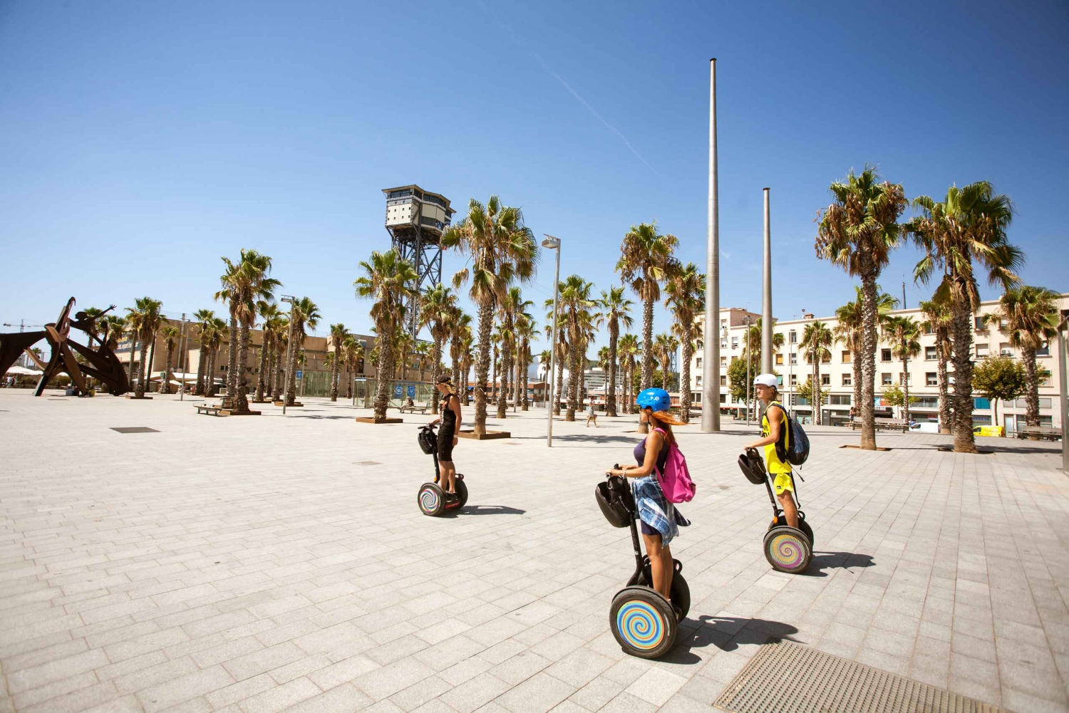 Barcelona: Wycieczka na segwayu z przewodnikiem City Highlights