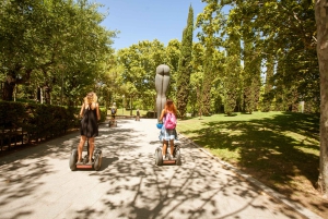 Barcelona: Wycieczka na segwayu z przewodnikiem City Highlights