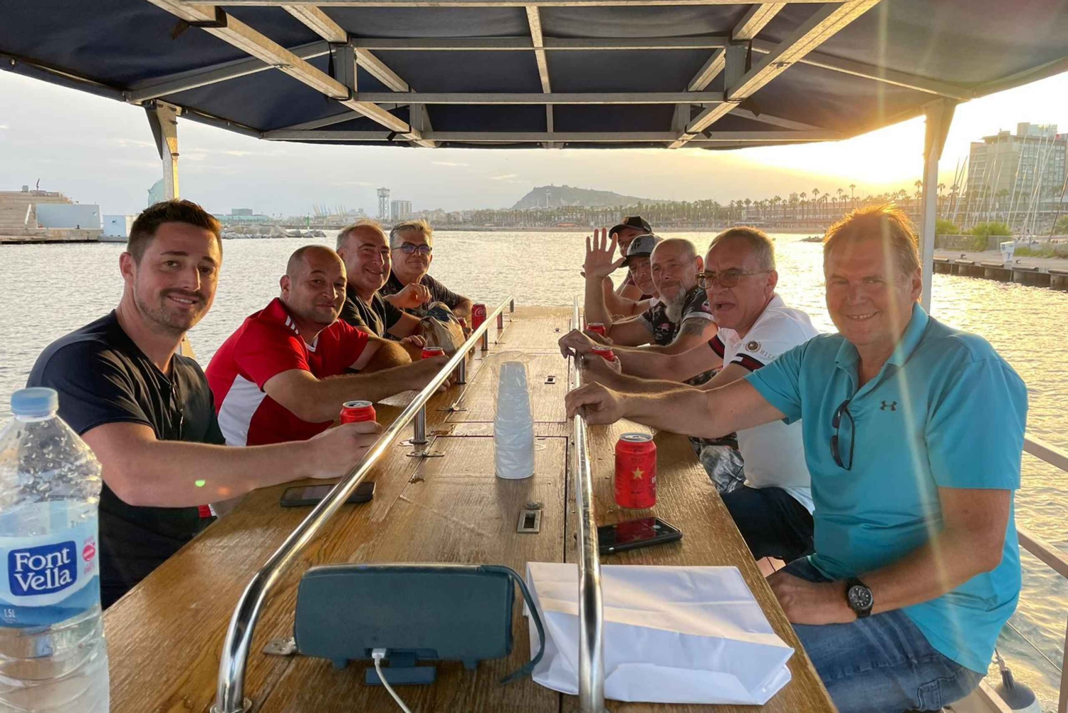 Barcelona: Katamaran-krydstogt med byudsigt og musik