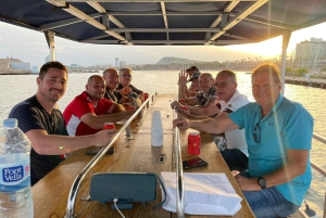 Barcelona: Katamaran-krydstogt med byudsigt og musik