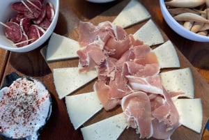 Barcelona: Sailing with Open Bar, Catalan Snack & Swim Stop