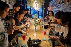 Barcelona: Cocktail Class Workshop - Make Shake Cook & Paint