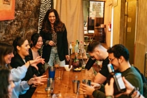 Barcelone : Cours de maître en cocktails par un mixologue avec des tapas