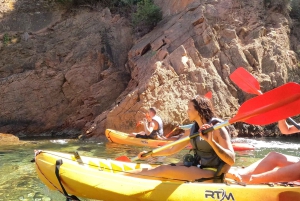 Barcelona: excursión en kayak y snorkel por la Costa Brava con almuerzo incluido.