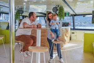 Barcelona: crucero en catamarán con música en directo de día o al atardecer