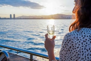 Barcelona: Dag eller solnedgang Live Music Katamaran Cruise