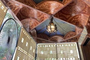 Барселона: Откройте для себя Гауди, Саграда Фамилия и Парк Гуэля.