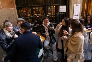 Barcelona: tour de tapas com degustação de comida e bebidas