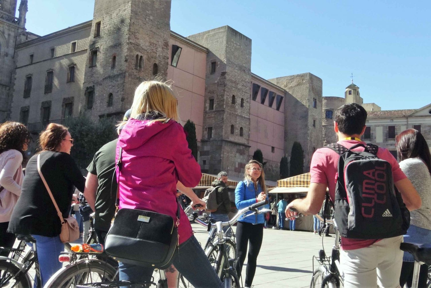 Barcelona: E-Bike Tour & Sagrada Familia Skip-the-Line