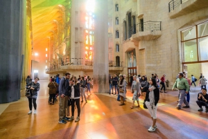 Barcelona E-Bike Tour com a Sagrada Família sem fila