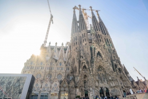 Barcelona E-Bike Tour com a Sagrada Família sem fila