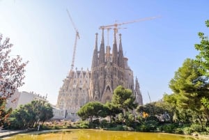 Barcelona E-Bike Tour with Skip-the-Line Sagrada Familia