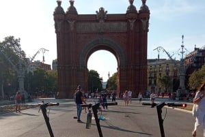 Barcelona: e-scooter e passeio de bicicleta