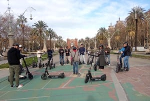 Barcelona: e-scooter e passeio de bicicleta