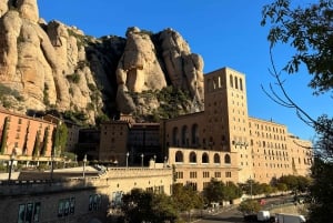 Barcelona: Tidlig morgen Montserrat-tur med kloster og fottur