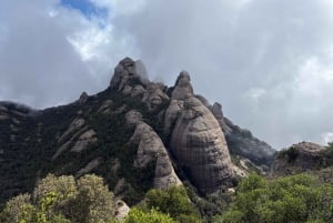Barcelona: Tidlig morgen Montserrat-tur med kloster og fottur