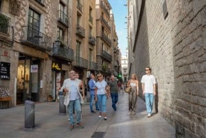 Barcelona: Saborea las Tapas y el Vino de El Born/Barrio Gótico