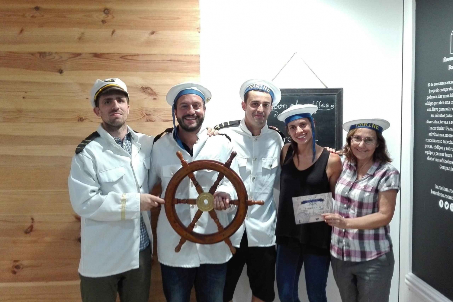 Barcellona: Esperienza di Escape Room e crociera in barca a vela