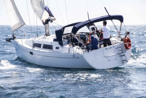 Barcelona: Escape Room Experience and Sailing Cruise