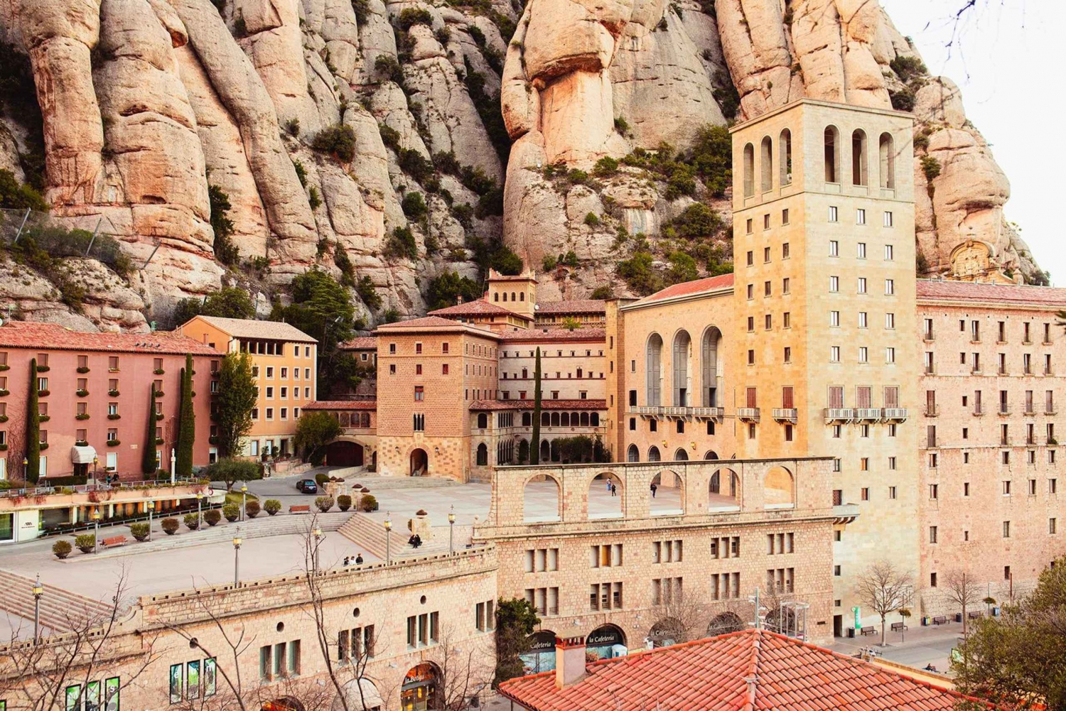 From Barcelona: Afternoon Montserrat Monastery & Choir Tour