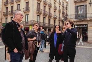 Barcelona: Tour a pie del Gótico y las Tapas en grupo reducido