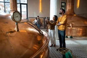 Barcelona: Estrella Damm Old Brewery Tour with Tasting