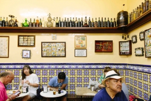 Barcelona: Evening Tapas Tour and Optional Flamenco Show