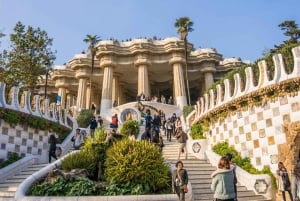 Barcelona: Exclusive Park Güell Private Guided Tour