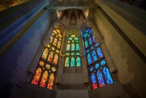 Barcelona: Sagrada Familia: Eksklusiivinen Sagrada Familia - yksityinen opastettu kierros