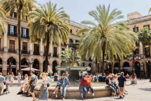Barcelona: Explore the Gothic Quarter with a Local