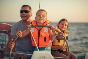 Barcelona: Family Sailing Tour