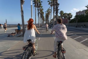 Barcelona First Time: City bike tour highlights with locals