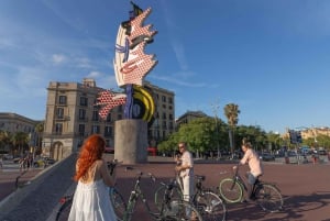 Barcelona First Time: City bike tour highlights with locals