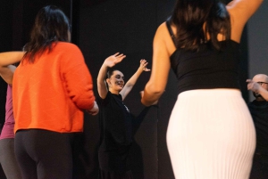 Barcellona: Lezione di ballo flamenco per principianti al Teatro Flamenco