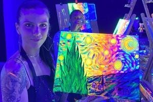 Barcelona: Workshop fluorescerende verf en wijn