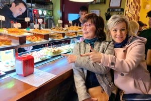 Barcelona: Food & Drink Tasting Tour in Traditional Taverns