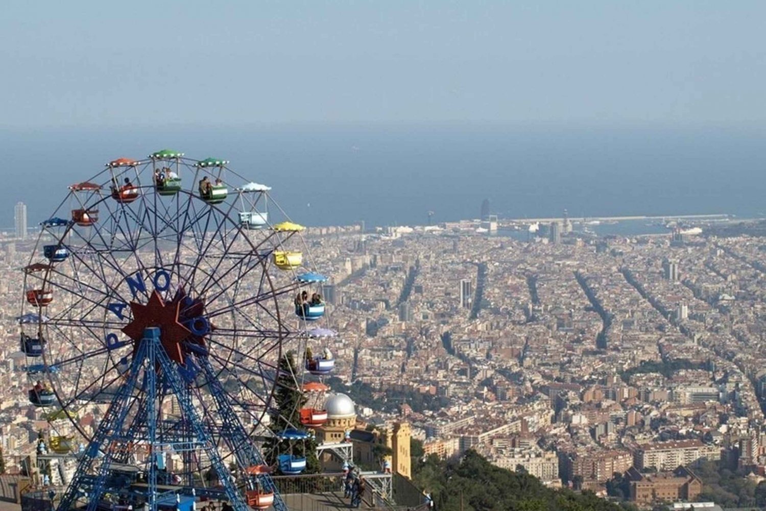 Barcelone : visite touristique privée d'une jounée avec un guide local