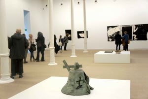 Barcelona: Fundació Antoni Tàpies Entrance and Exhibitions
